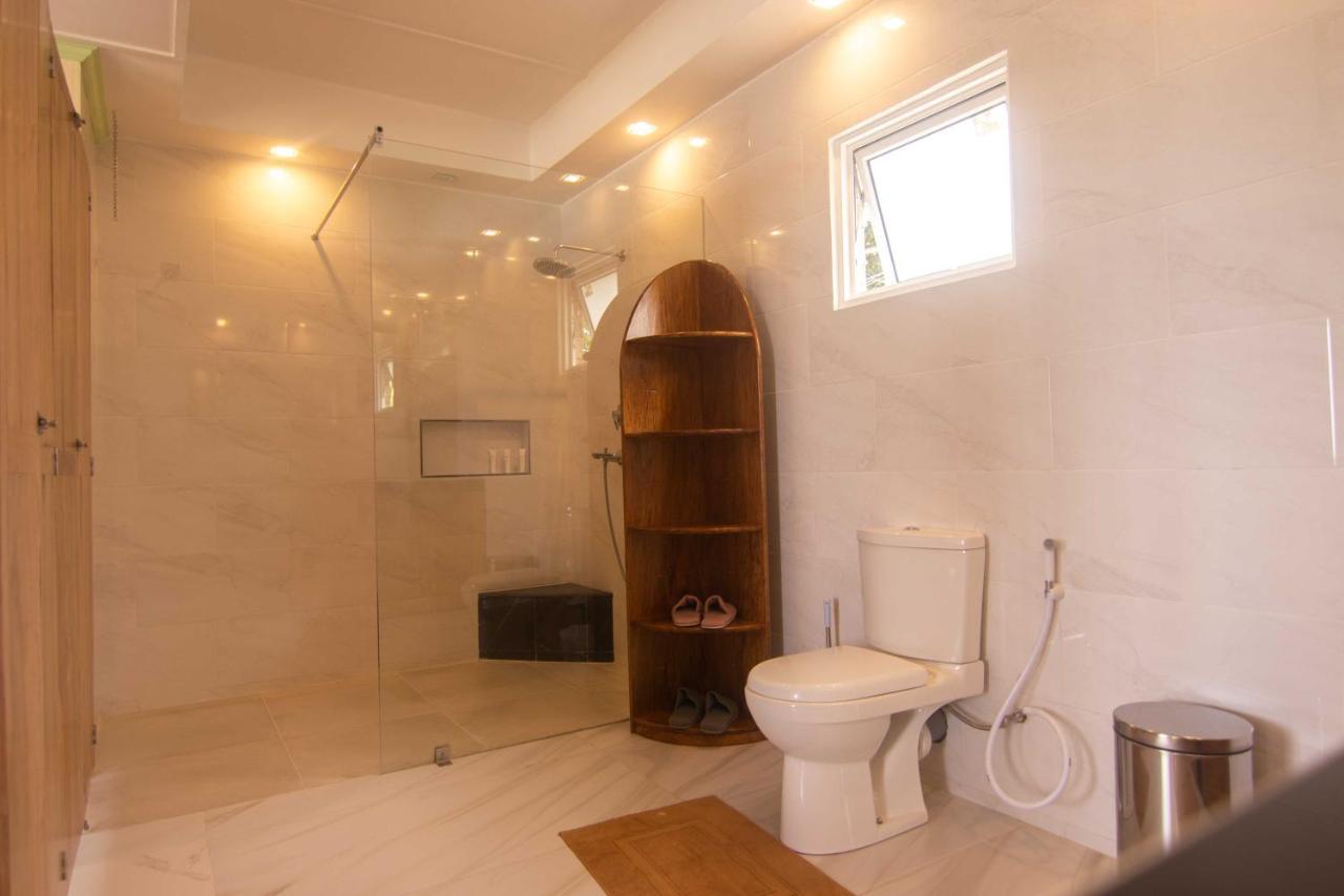 Azamat Self-Catering Apartment Pointe La Rue 외부 사진