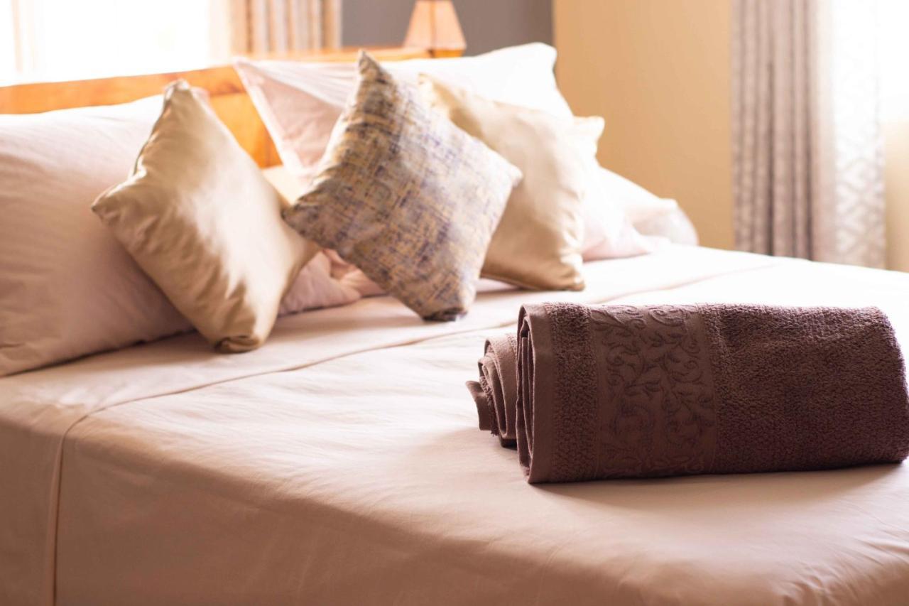 Azamat Self-Catering Apartment Pointe La Rue 외부 사진